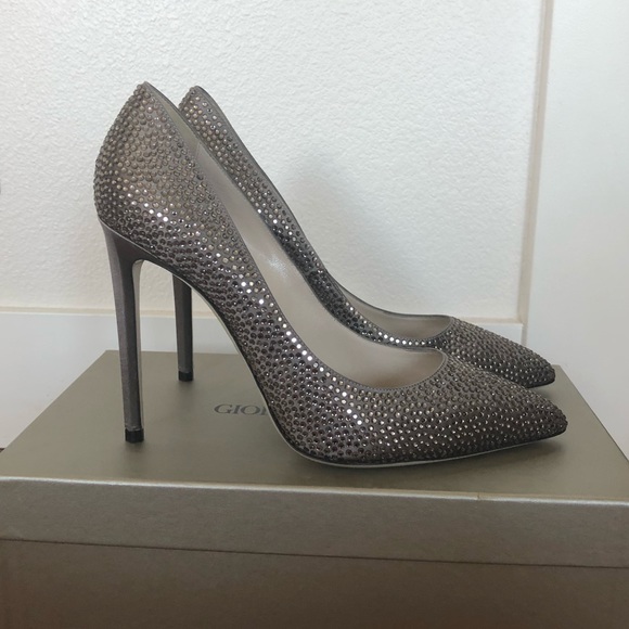 Giorgio Armani Crystal Satin Pump - Picture 8 of 8